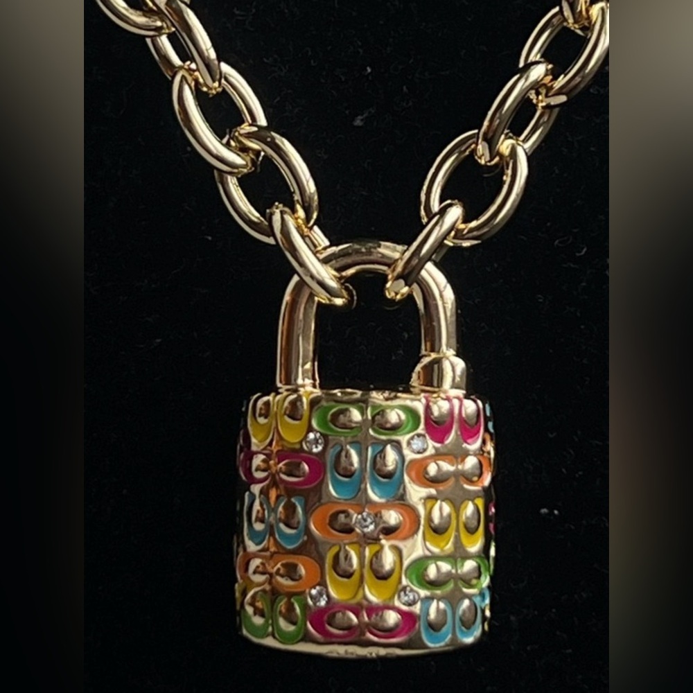 Quilted Padlock Adjustable Chain Bracelet